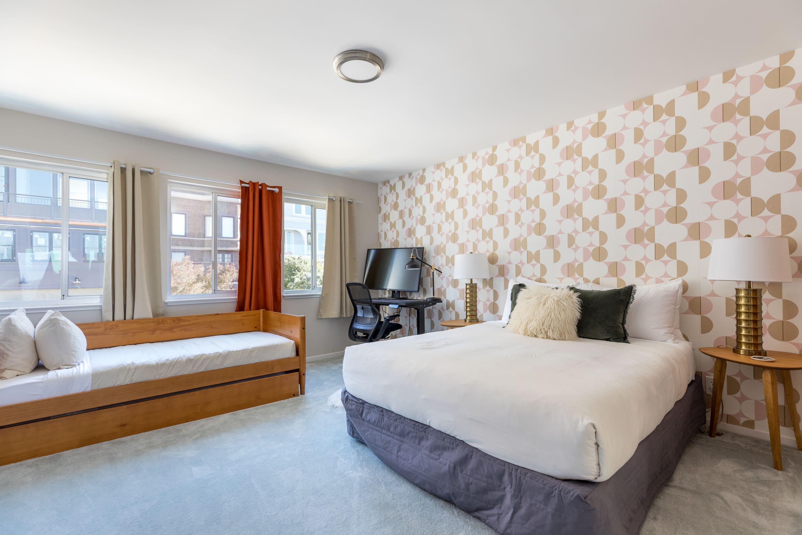 Guesthouse in San Francisco · ★4.99 · 3 bedrooms · 6 beds · 2 baths - Image 6