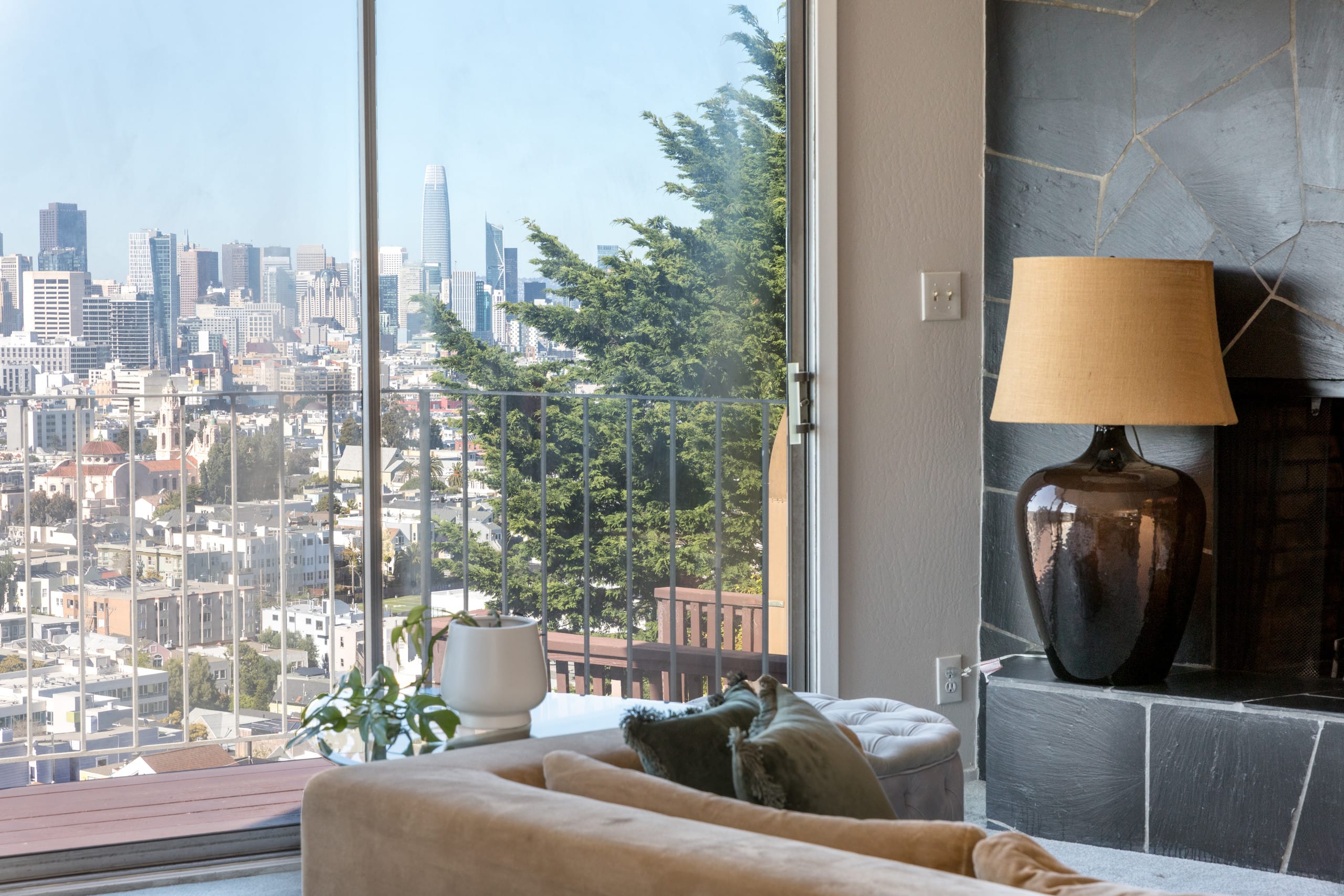 Guesthouse in San Francisco · ★4.99 · 3 bedrooms · 6 beds · 2 baths - Image 16