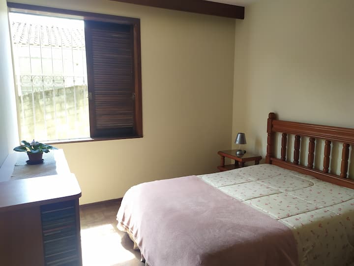 საძინებელი 2