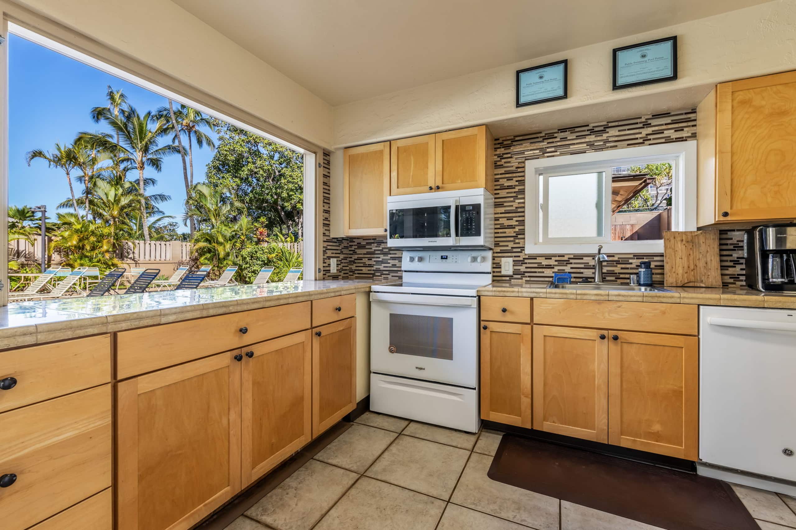 Condo in Lahaina · ★5.0 · Studio · 2 beds · 1 private bath - Image 56