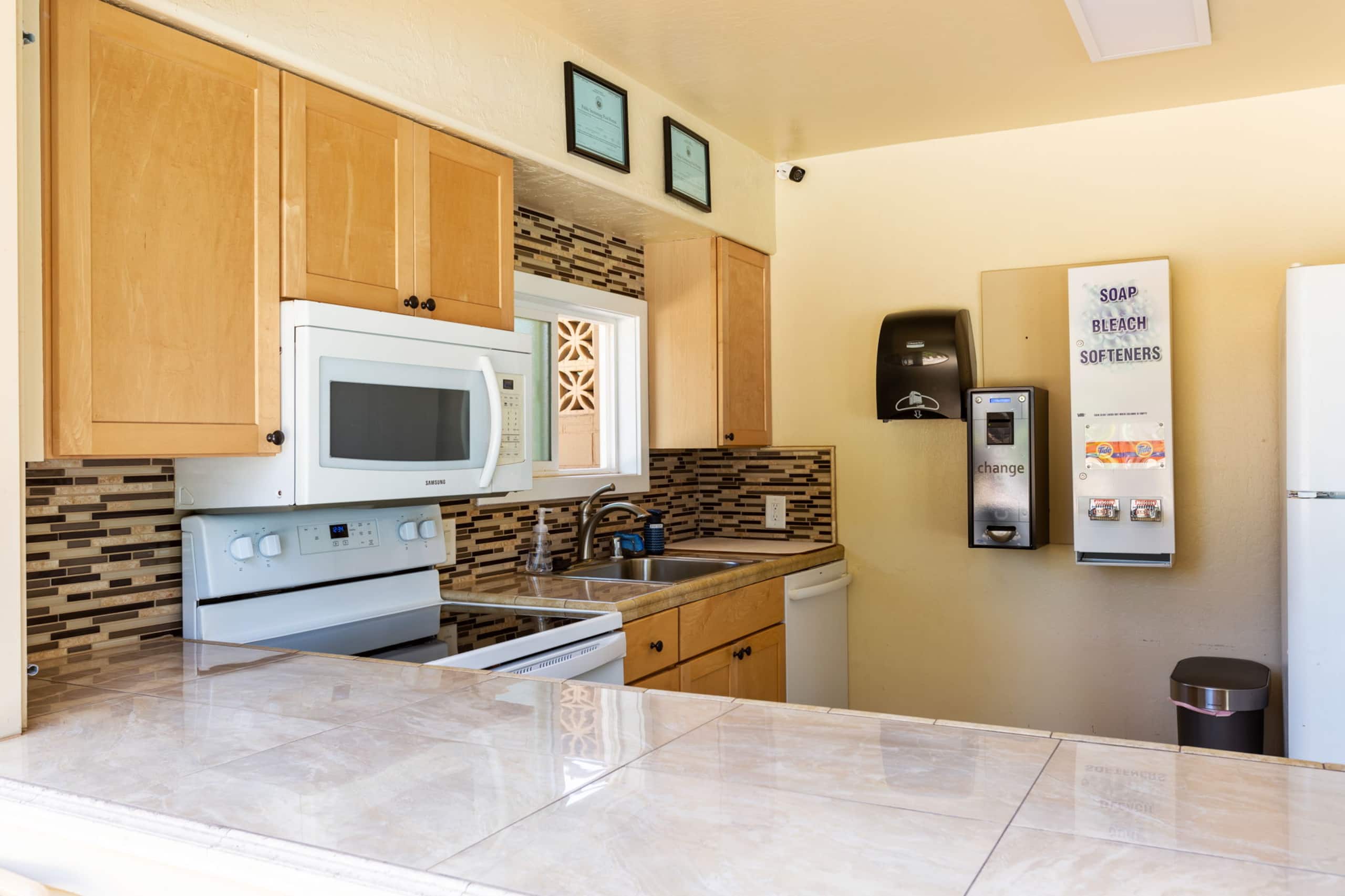 Condo in Lahaina · ★5.0 · Studio · 2 beds · 1 private bath - Image 59