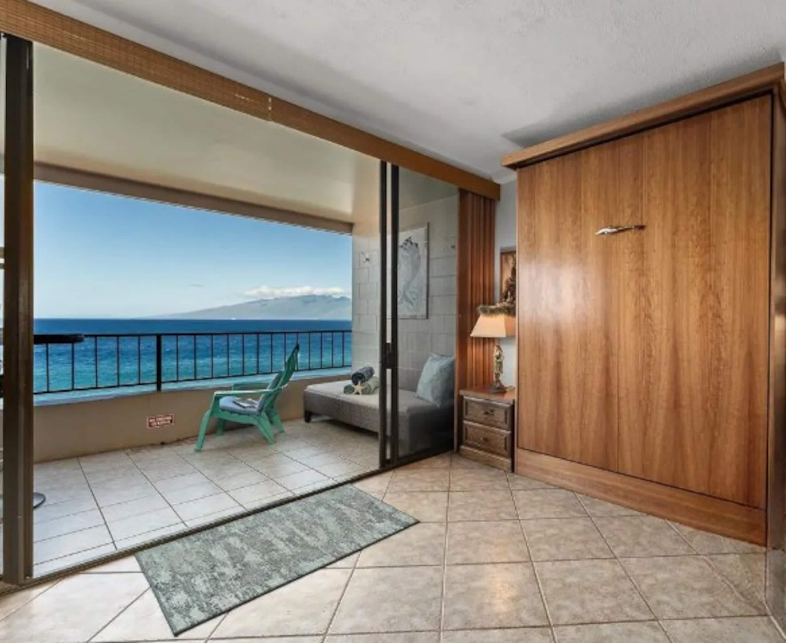 Condo in Lahaina · ★5.0 · Studio · 2 beds · 1 private bath - Image 7