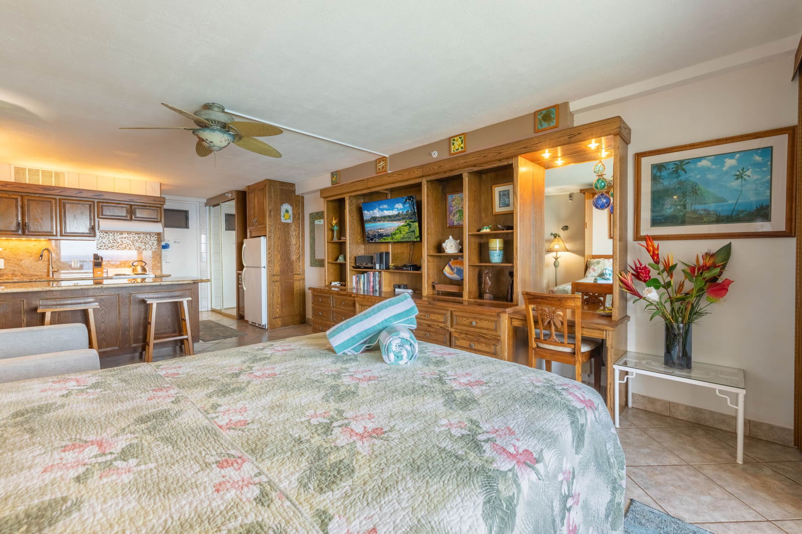 Condo in Lahaina · ★5.0 · Studio · 2 beds · 1 private bath - Image 12