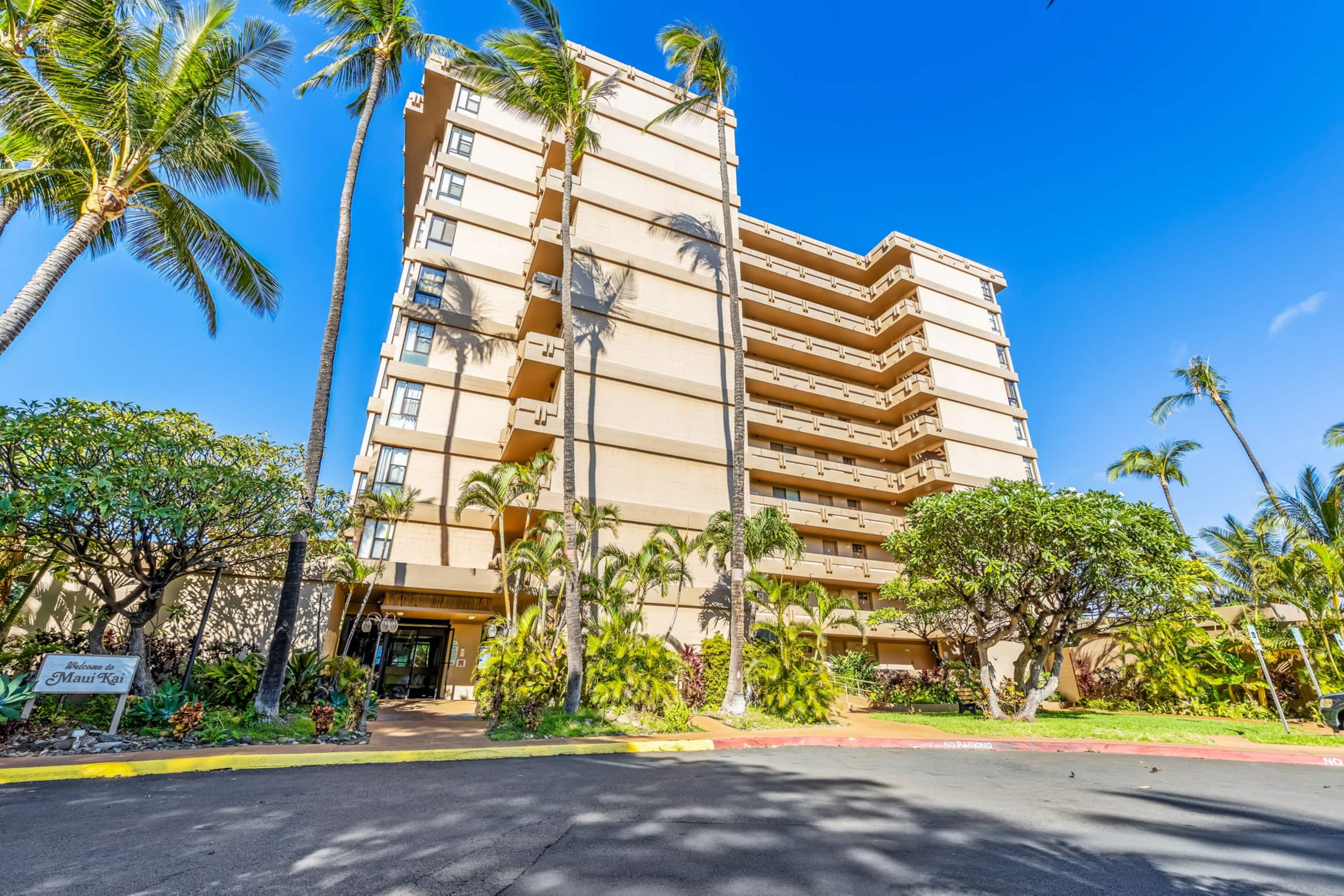 Condo in Lahaina · ★5.0 · Studio · 2 beds · 1 private bath - Image 47