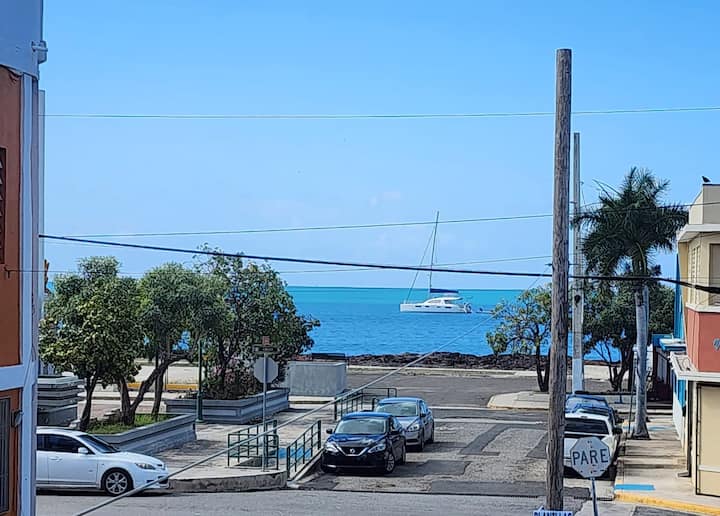 Black Room, By Cocochela  Apts - Ponce