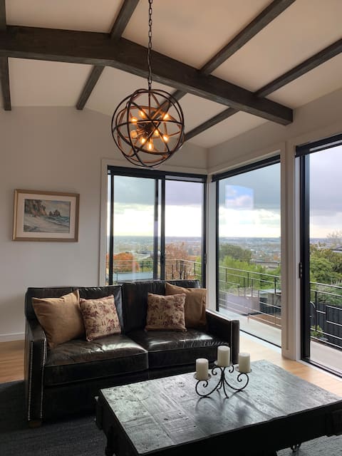 Successful Airbnb property: Dyers' Escape in Christchurch City