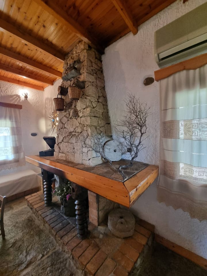 Stone Cottage In An Olive Grove - Griechenland