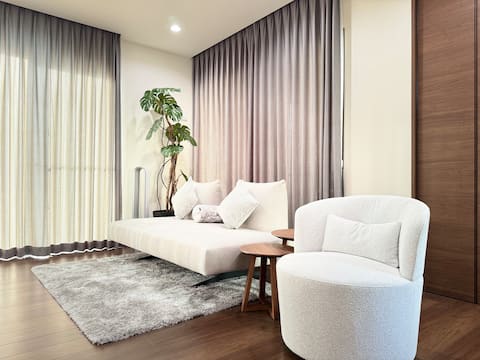 VILLA ｜Max 13 people｜10 min Airport