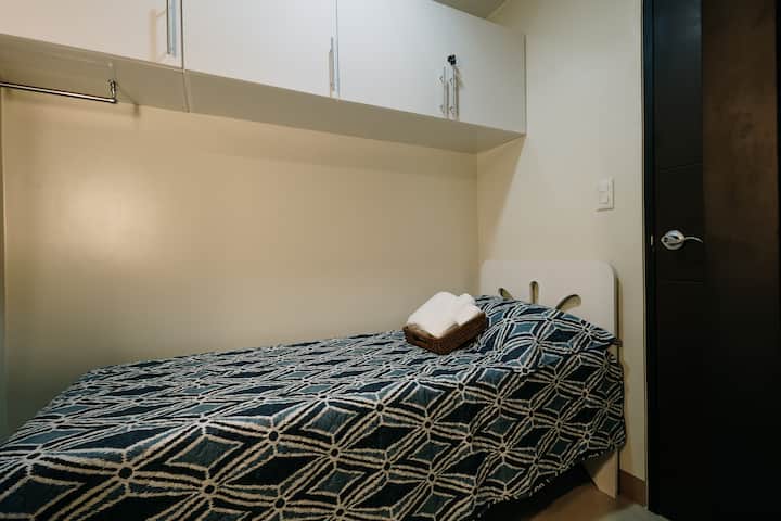 Ventilator aanwezig en geen raam voor deze 2e kamer 