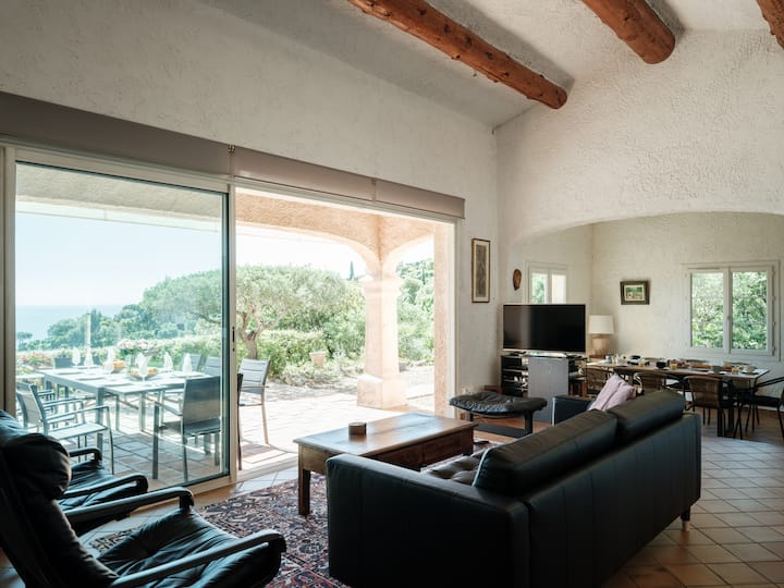 Villa Sleeps 8, Pool, Ste Maxime - Sainte-Maxime