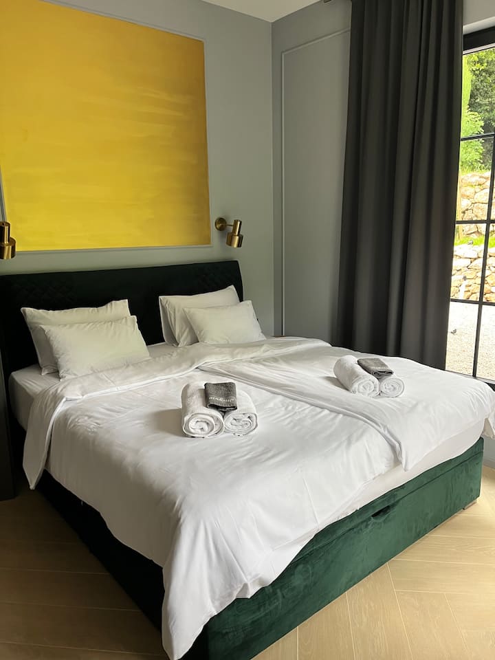 საძინებელი 4