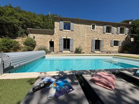 Magnificent Provençal Mas with pool