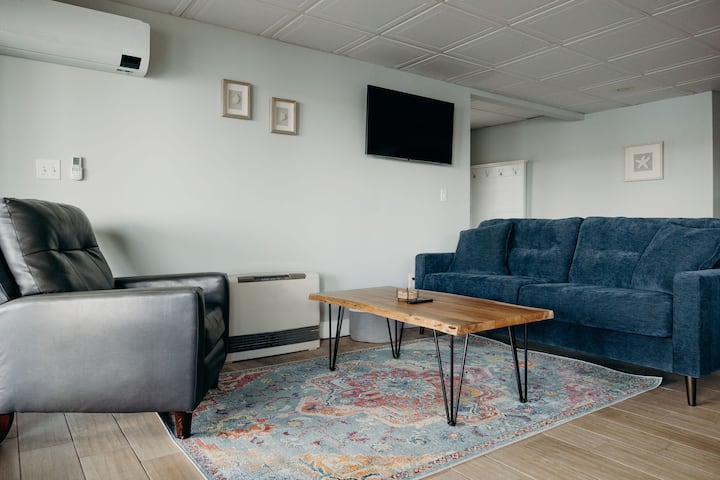 Eleanor's Cove - Apartment On Bayview St - Belfast, ME