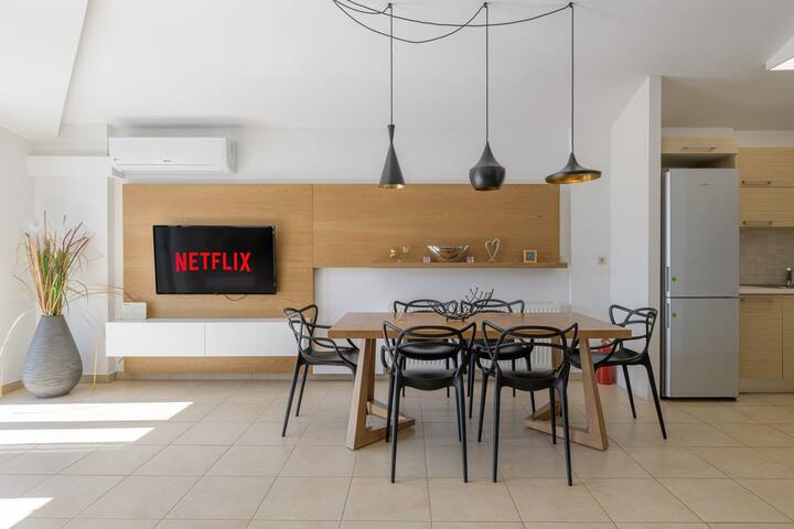 Touristic center&Acropolis view! gallery image 3