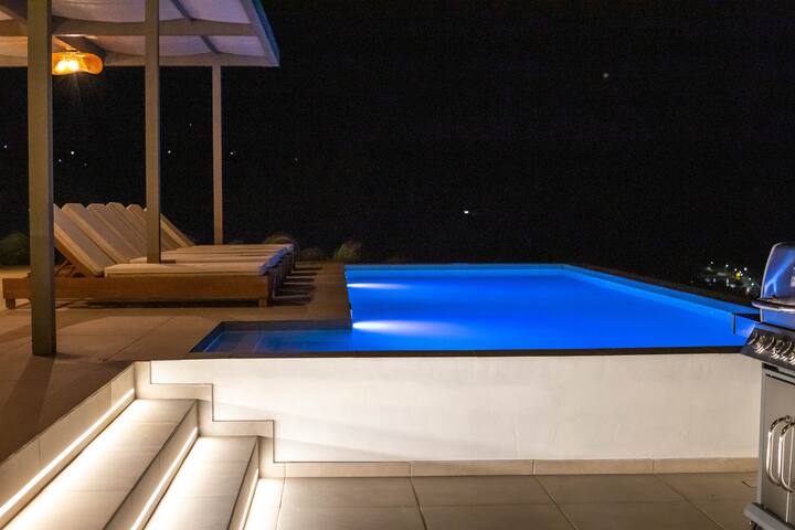 Villa Ninemia – Living Greek gallery image 4