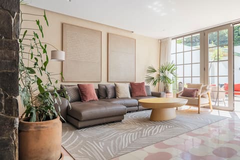 Casa España: Modern Mexican design home