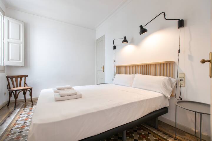 Apartamento para grandes grupos en BCN centro gallery image 4