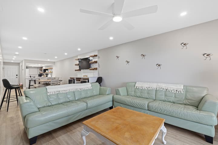 Beachfront Condo On Manasota Key - Englewood, FL