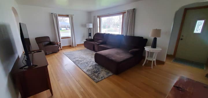 Perfectly Located 3br Getaway! - Chaos Water Park, Eau Claire