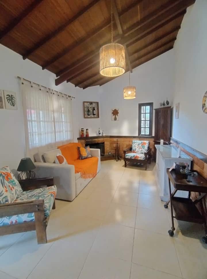Araras- Charmoso Chalé 2 Qts- Perto Belle Brunal - Petrópolis