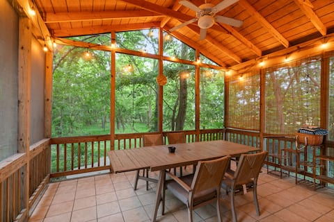 Elegant 5BR Hot Tub and Firepit in Wine Country