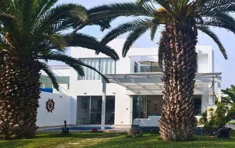 Beach house in Tres Islas