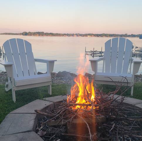 Lake Waconia meets Hawaiian style! EV2 charger