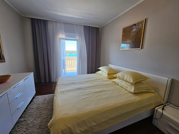 Villa Stegic 1 Bedroom Apartment - Murter