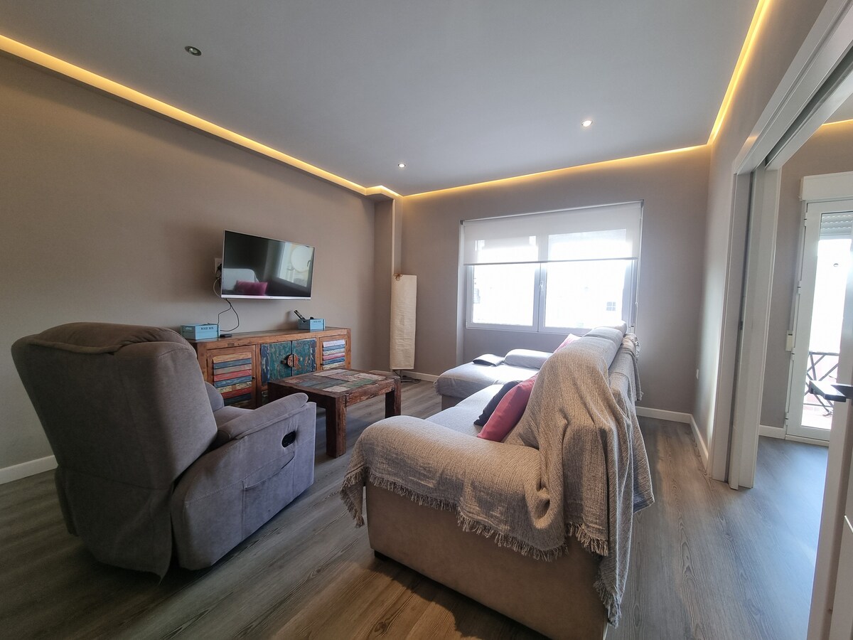 Top performing Airbnb: Alicante Plaza Beach Premium Apartment in Alacant / Alicante