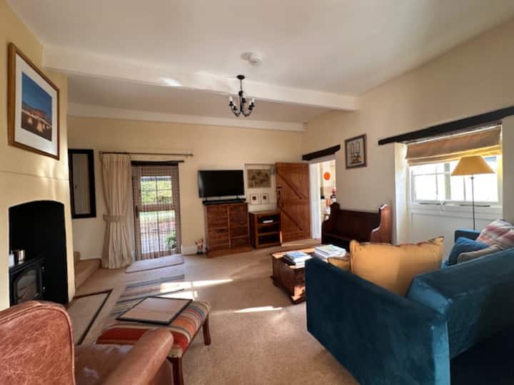 Quintessential Farm House 25 Mins From London - London Luton Airport (LTN)