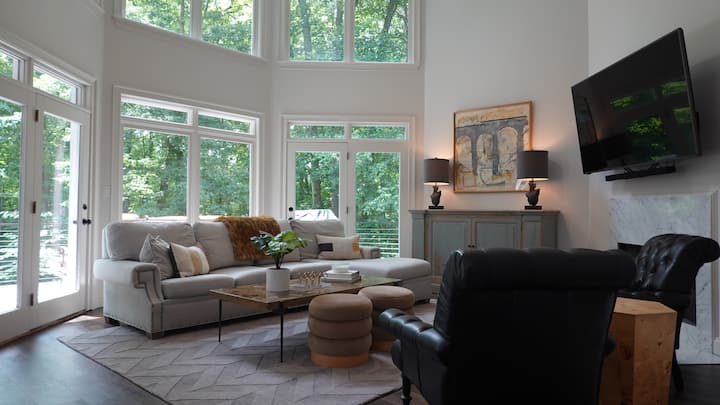 Luxurious Lake House W/ Dock - Lake Lanier, GA