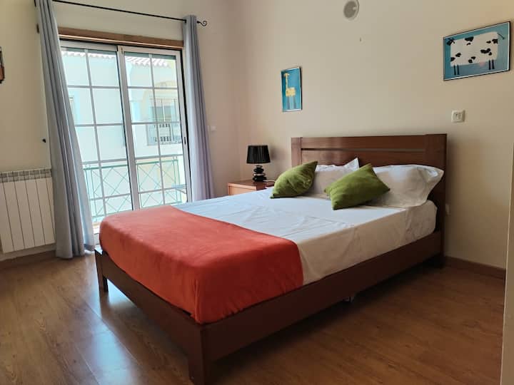 غرفة النوم 2