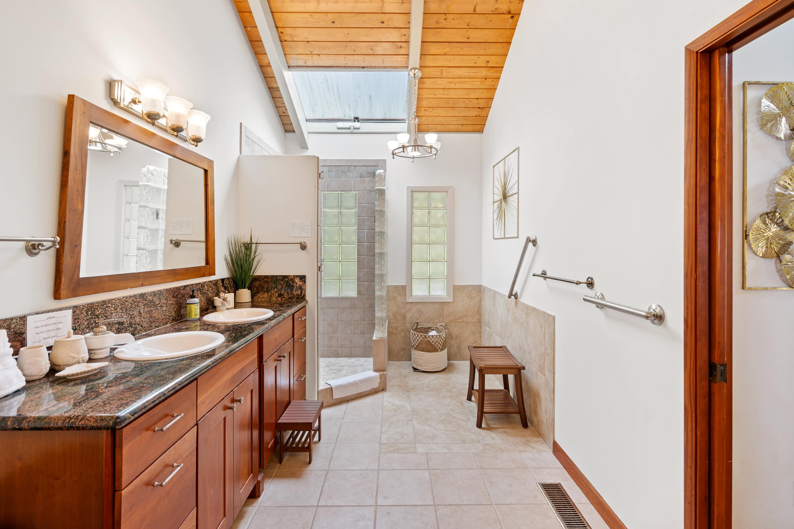 Home in Kailua-Kona · ★4.98 · 3 bedrooms · 4 beds · 2 baths - Image 21
