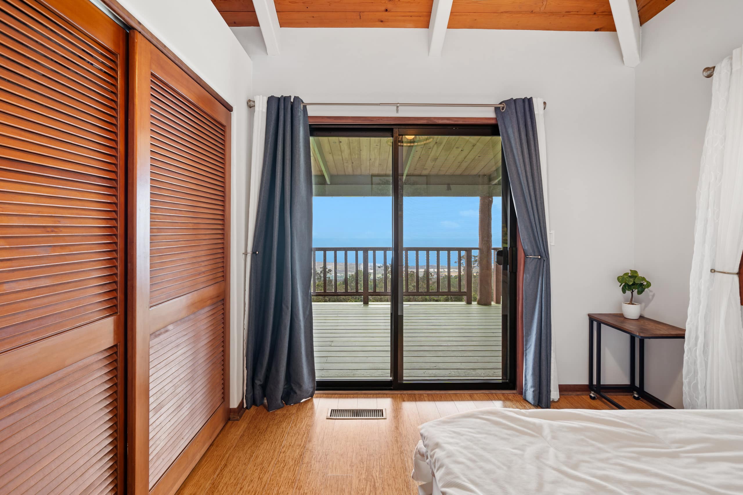 Home in Kailua-Kona · ★4.98 · 3 bedrooms · 4 beds · 2 baths - Image 14