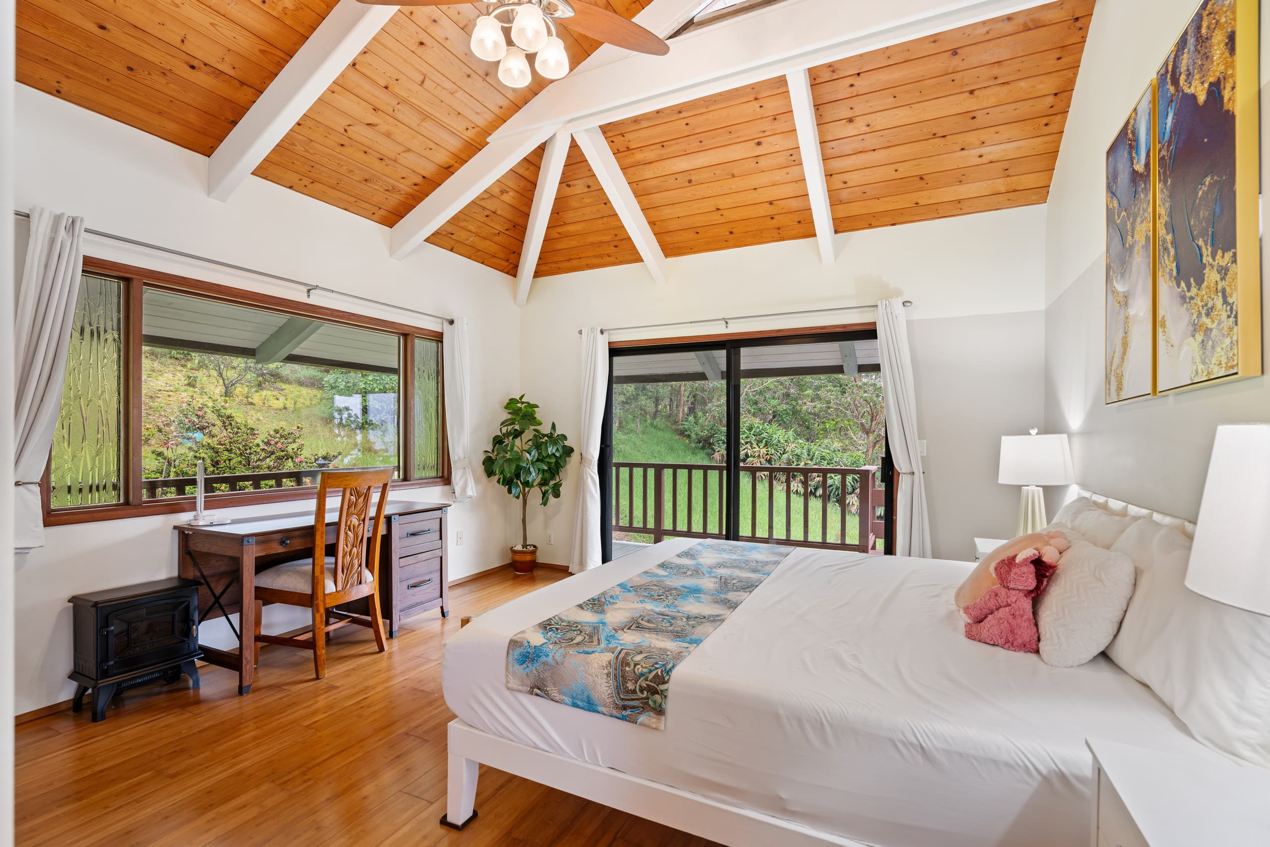 Home in Kailua-Kona · ★4.98 · 3 bedrooms · 4 beds · 2 baths - Image 9