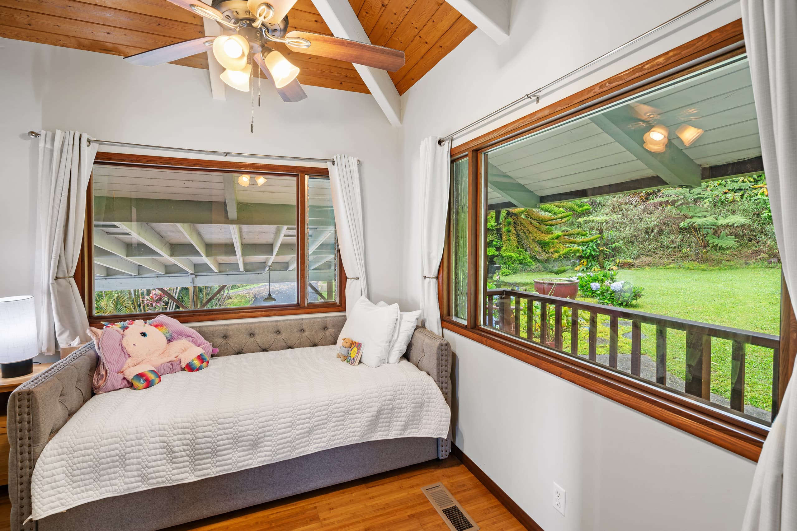Home in Kailua-Kona · ★4.98 · 3 bedrooms · 4 beds · 2 baths - Image 20