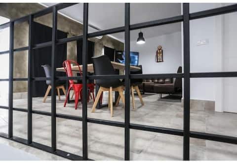 Popular Airbnb listing: A terrace to fall in love with. Free Parking. Rm Theater in Mérida