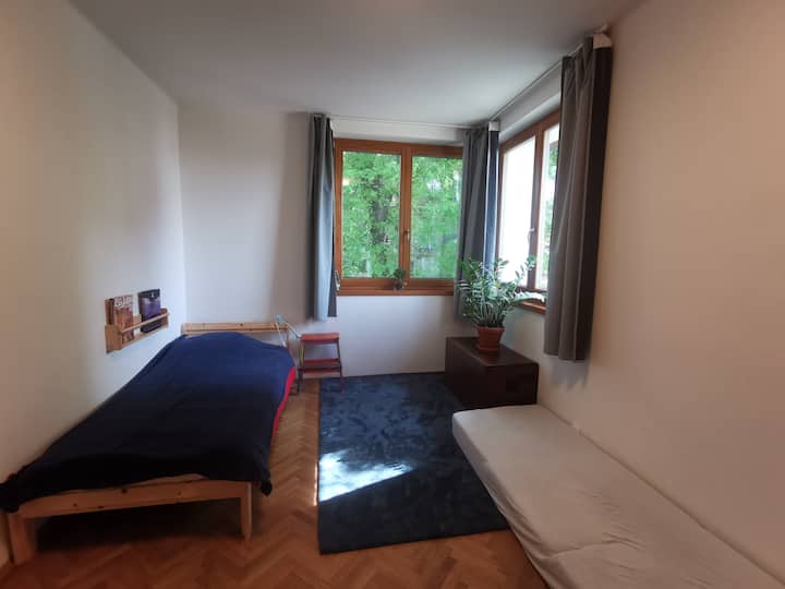 Ova se spavaća soba nalazi na prvom katu, jednu razinu iznad