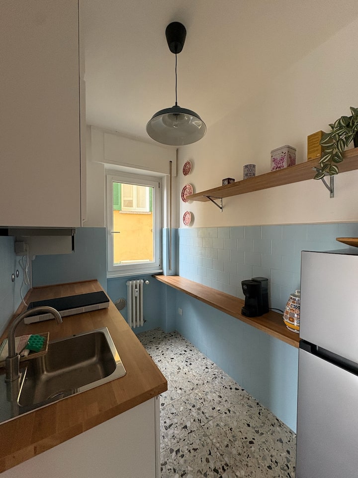 Casa Antonio: Pochi Metri Da Traghetti E Stazione - Varenna