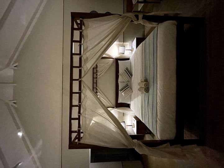 Bedroom 2 image 4