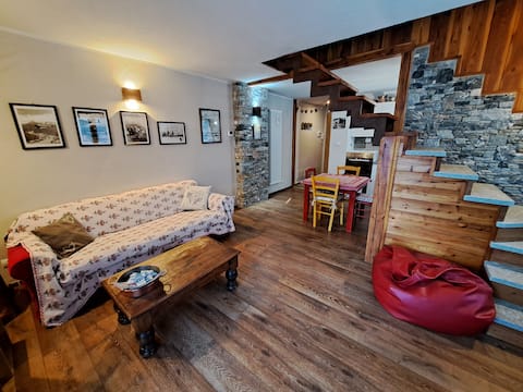 Annuncio Airbnb popolare: Brand new Maison in the town center (CIR00125900015) a Sauze D'oulx
