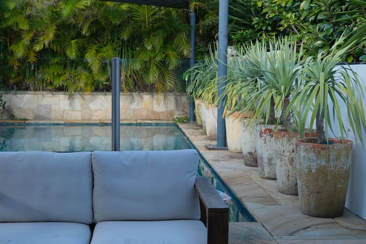 Freshwater Beach home with pool