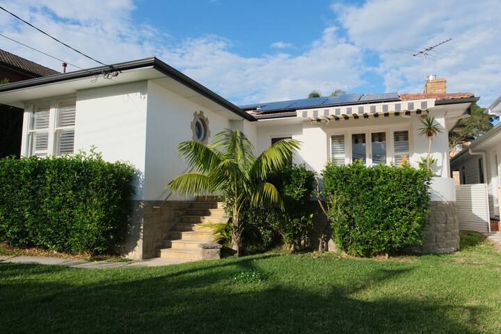 Freshwater Beach home with pool gallery image 2