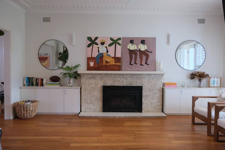 Freshwater Beach home with pool gallery image 3