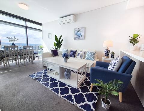 Hamptons Style 2BR+kid room w view in Olympic Park