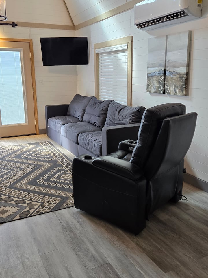 Angel Lane Getaway - Point Pleasant, WV