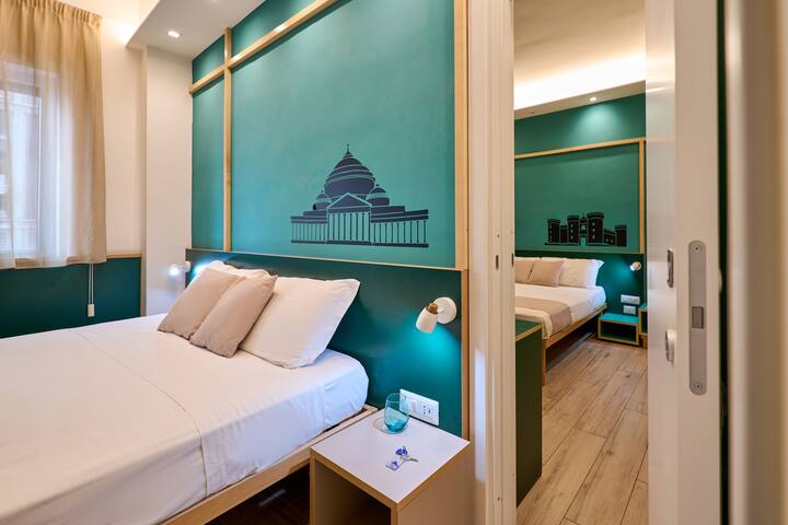 Camera Familiare | La Marina gallery image 4