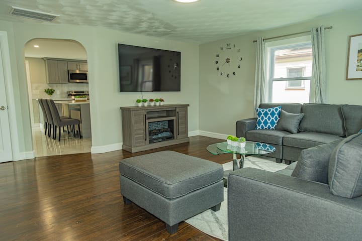 Home In Boston/milton - Quincy, MA