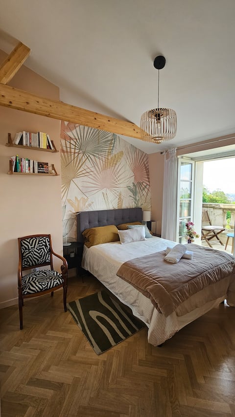 Chic rooftop, terrace and view, 15 minutes from Paris