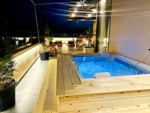 Sea View Luxury Penthouse/3rooms